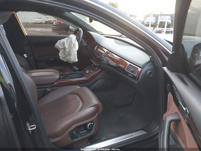 2011 AUDI A8 L WAURVAFD4BN014818 Photo 4