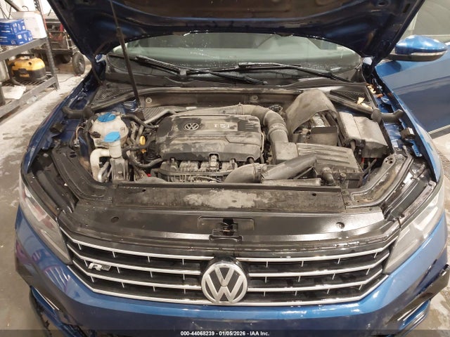 1VWAT7A36GC048069 Volkswagen Passat 1.8t R-line