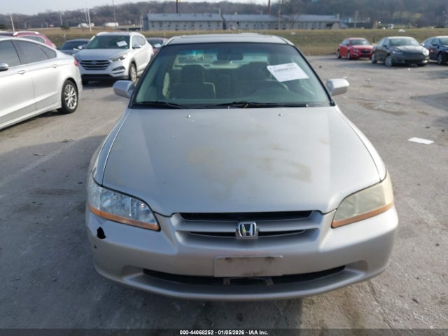 Продажа на аукционе авто 1998 Honda Accord Ex, vin: 1HGCG5658WA080483, номер лота: 44068252