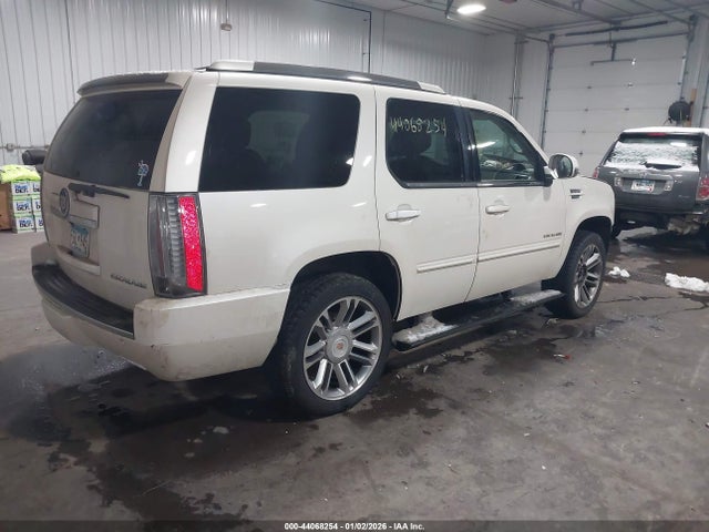 2014 CADILLAC ESCALADE 1GYS4CEF8ER208099 Photo 3