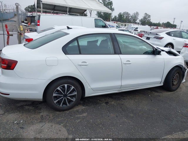 3VW267AJ3GM205534 Volkswagen Jetta 1.4t S