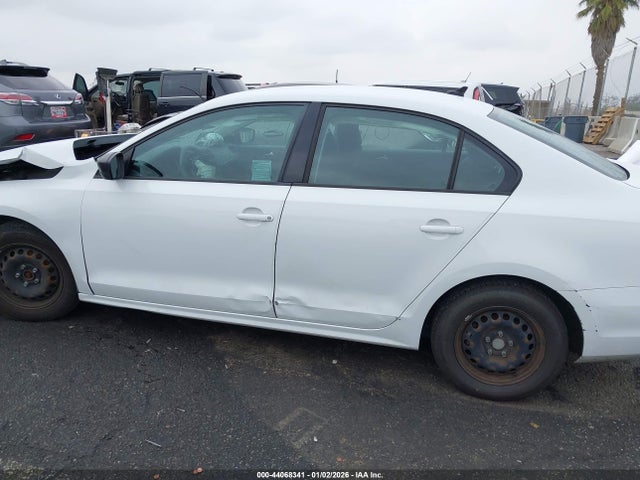 3VW267AJ3GM205534 Volkswagen Jetta 1.4t S