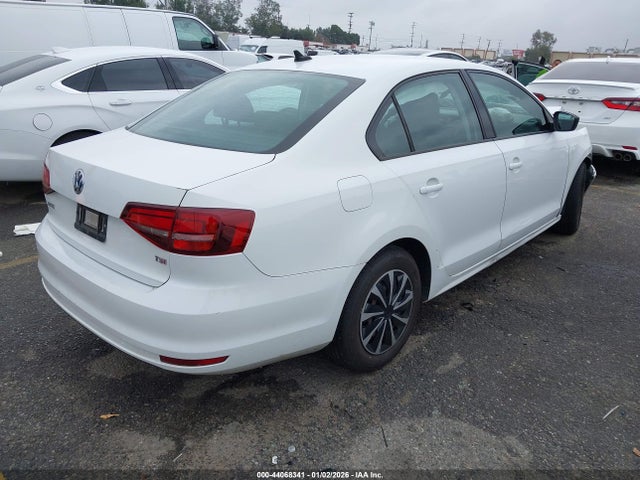 3VW267AJ3GM205534 Volkswagen Jetta 1.4t S