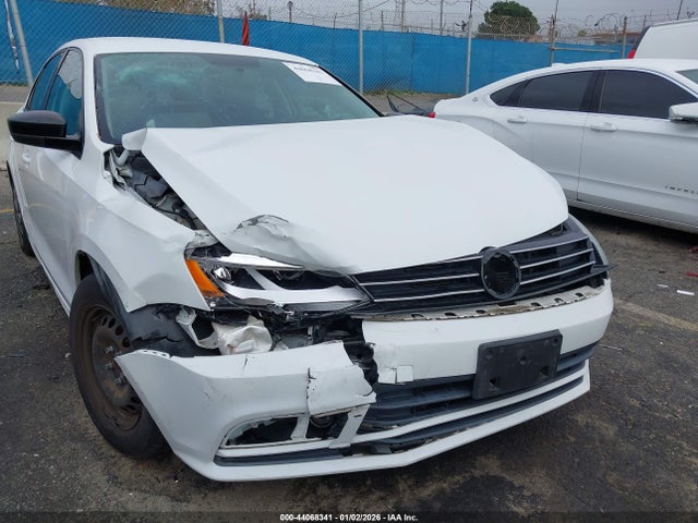 3VW267AJ3GM205534 Volkswagen Jetta 1.4t S