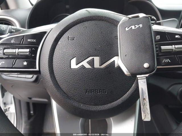 3KPF24AD7RE716525 KIA Forte Lxs