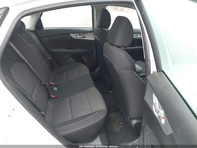 3KPF24AD7RE716525 KIA Forte Lxs
