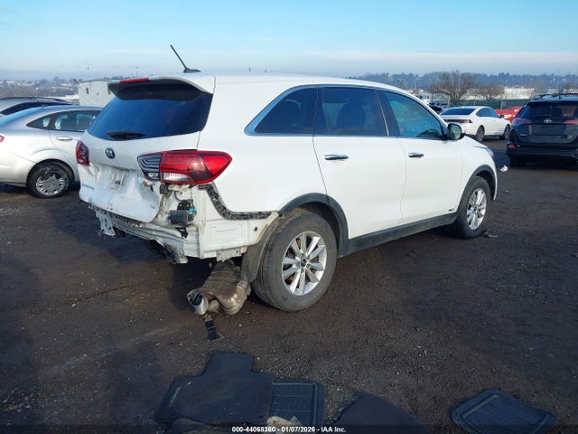 5XYPGDA59KG561306 KIA Sorento 3.3l Lx