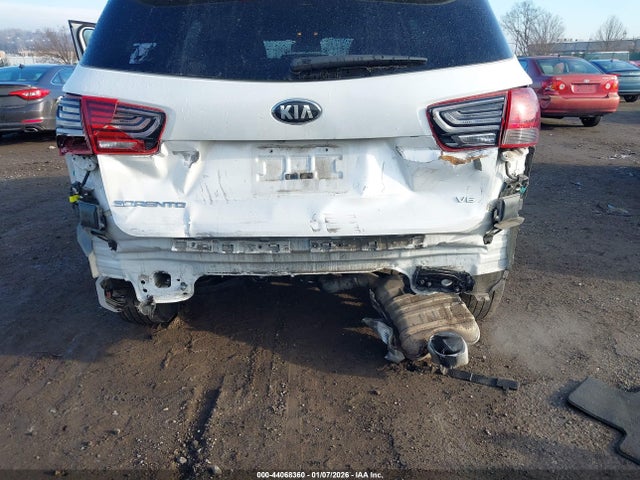 5XYPGDA59KG561306 KIA Sorento 3.3l Lx
