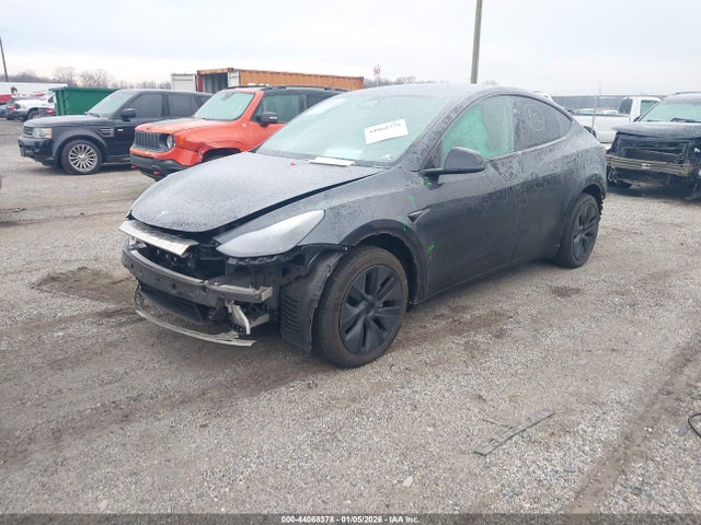2025 TESLA MODEL Y 7SAYGDEE9SA336728 Photo 1