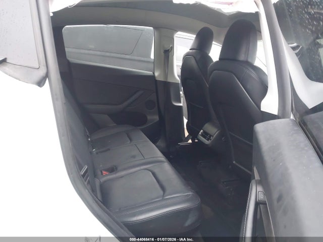 2023 TESLA MODEL Y 7SAYGDEE0PF807160 Photo 7