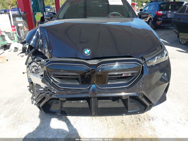 44068452 :رقم المزاد ، WBS83FK0XTCW04385 vin ، 2026 Bmw M5 مزاد بيع