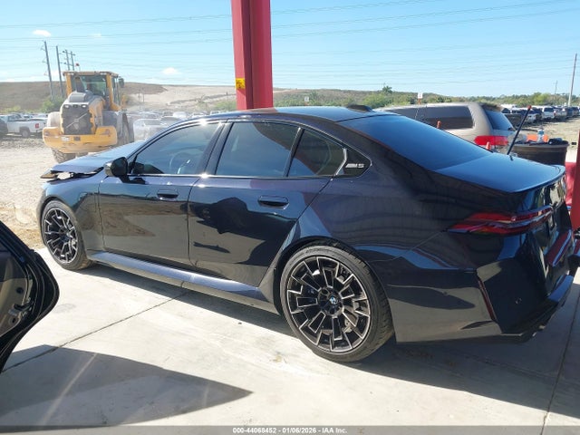 44068452 :رقم المزاد ، WBS83FK0XTCW04385 vin ، 2026 Bmw M5 مزاد بيع