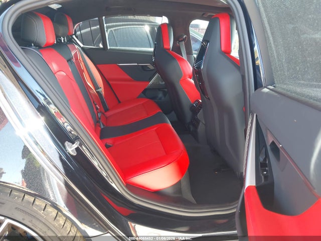 44068452 :رقم المزاد ، WBS83FK0XTCW04385 vin ، 2026 Bmw M5 مزاد بيع