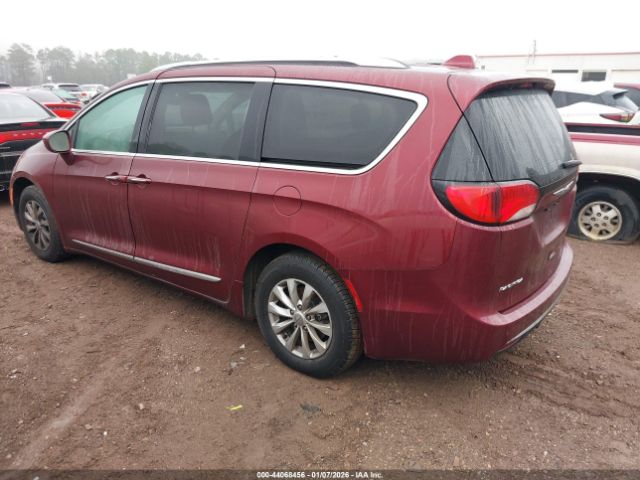 2019 CHRYSLER PACIFICA 2C4RC1BG7KR539979 Photo 2