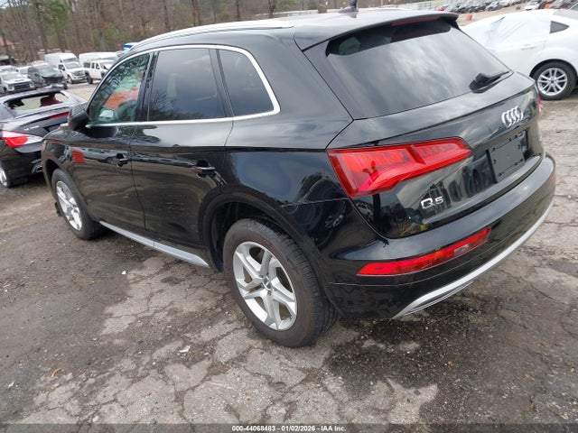 2019 AUDI Q5 WA1ANAFY2K2135474 Photo 2