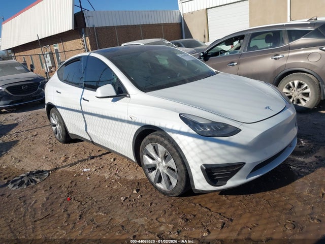 2021 TESLA MODEL Y 5YJYGDEE6MF072841 Photo 0