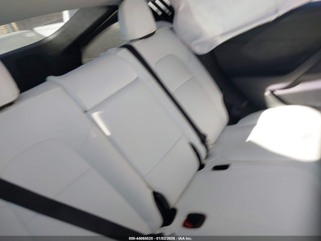 2021 TESLA MODEL Y 5YJYGDEE6MF072841 Photo 7
