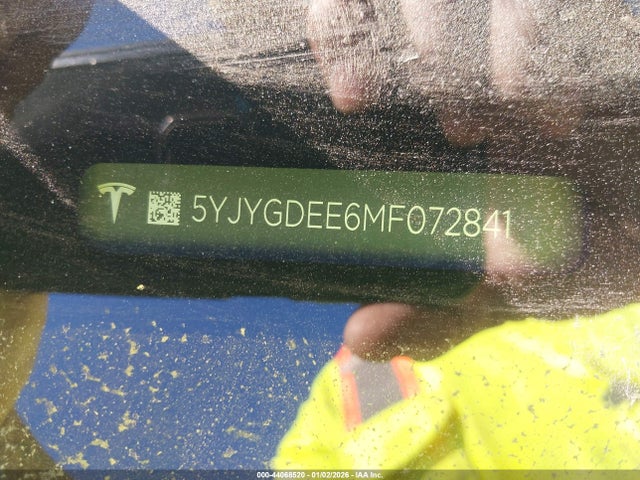 2021 TESLA MODEL Y 5YJYGDEE6MF072841 Photo 8