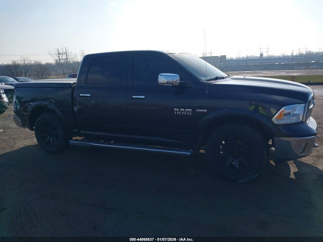 2017 Ram 1500 Laramie  4x4 5'7 Box მანქანა იყიდება აუქციონზე, vin: 1C6RR7NTXHS800658, აუქციონის ნომერი: 44068537