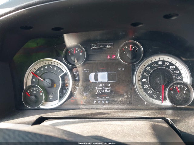 2017 Ram 1500 Laramie  4x4 5'7 Box მანქანა იყიდება აუქციონზე, vin: 1C6RR7NTXHS800658, აუქციონის ნომერი: 44068537