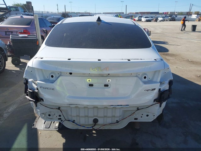 3KPF54AD9NE478999 KIA Forte Gt-line
