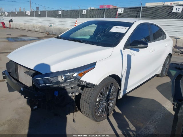 3KPF54AD9NE478999 KIA Forte Gt-line
