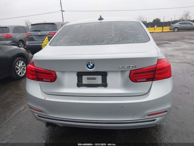 WBA8B9G56HNU50119 BMW 330I