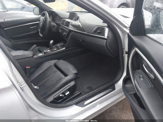 WBA8B9G56HNU50119 BMW 330I