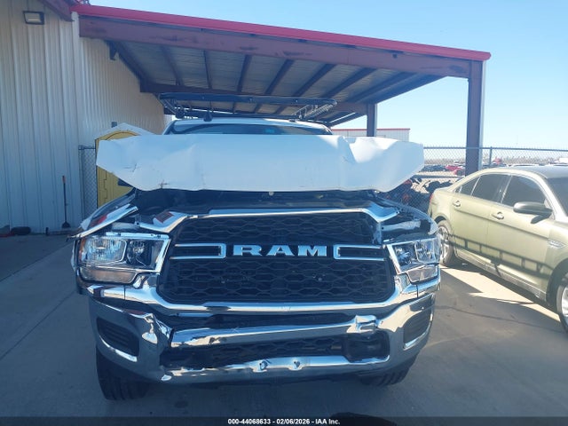 Продажа на аукционе авто 2023 Ram 2500 Tradesman, vin: 3C6UR5HJ2PG615552, номер лота: 44068633