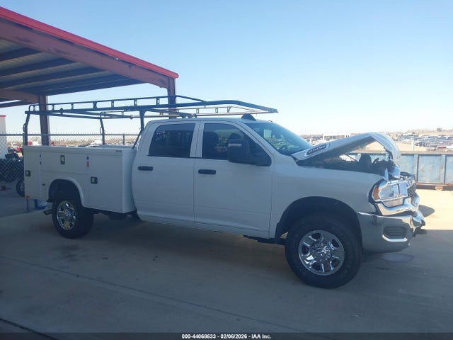 Продажа на аукционе авто 2023 Ram 2500 Tradesman, vin: 3C6UR5HJ2PG615552, номер лота: 44068633