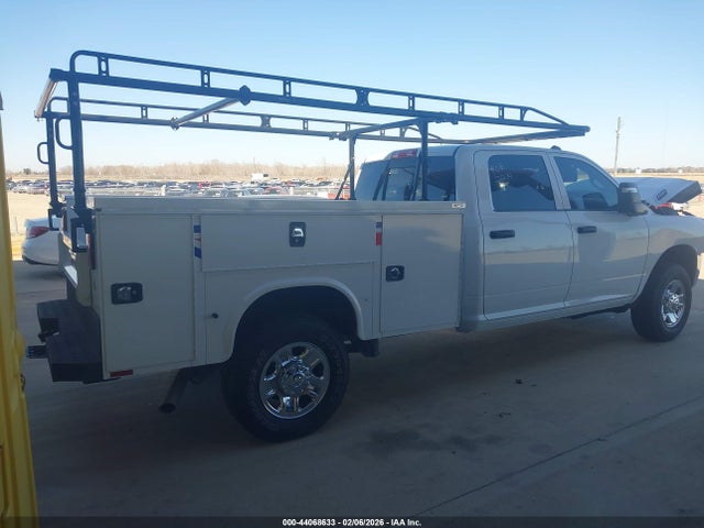 Продажа на аукционе авто 2023 Ram 2500 Tradesman, vin: 3C6UR5HJ2PG615552, номер лота: 44068633
