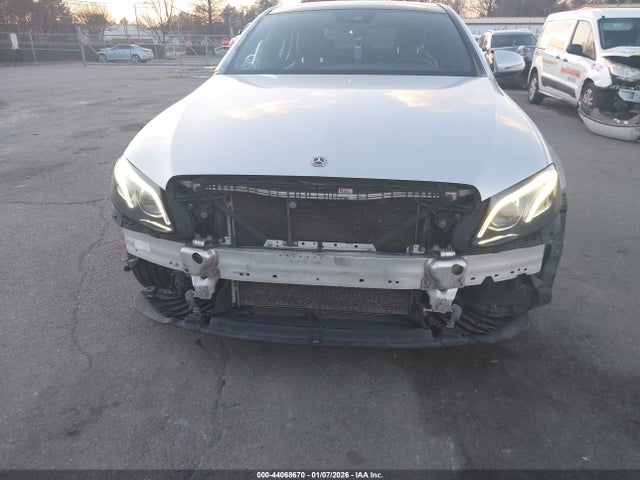 Mercedes-Benz E 300 2018 WDDZF4JB3JA312487 Image 13