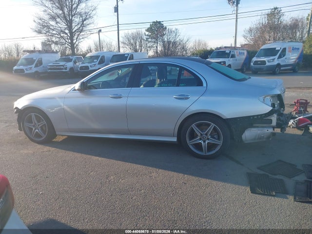 Mercedes-Benz E 300 2018 WDDZF4JB3JA312487 Image 15