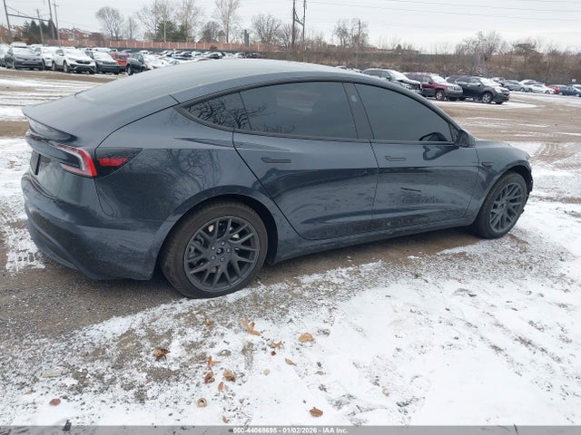 2025 TESLA MODEL 3 5YJ3E1EA4SF024120 Photo 3