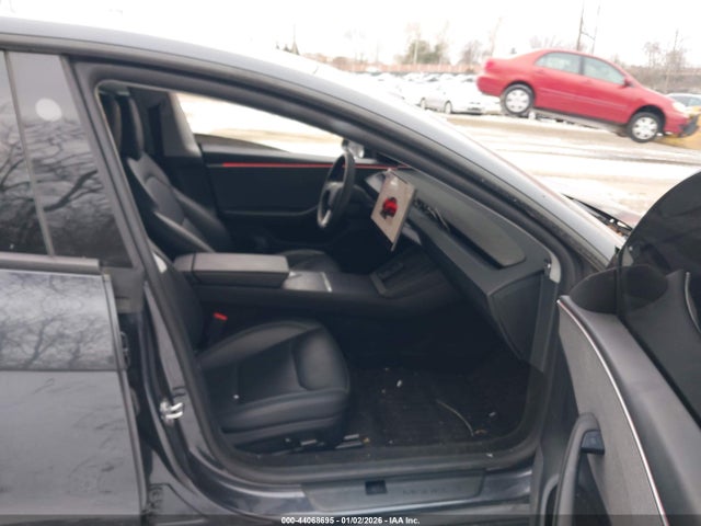 2025 TESLA MODEL 3 5YJ3E1EA4SF024120 Photo 4