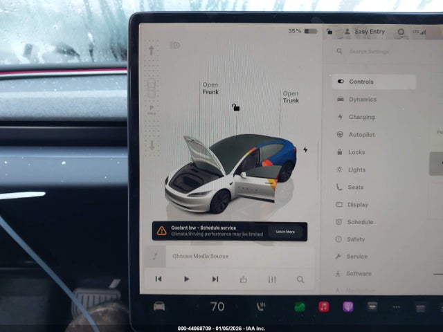 2025 TESLA MODEL 3 5YJ3E1EB6SF049948 Photo 6