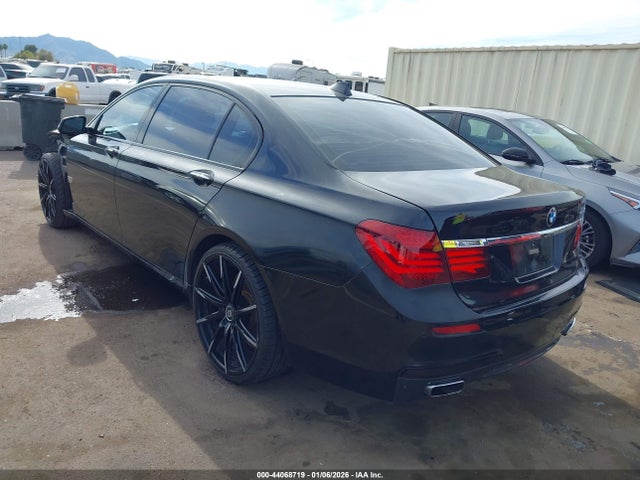 2015 BMW 750LI WBAYE8C55FD782241 Photo 2