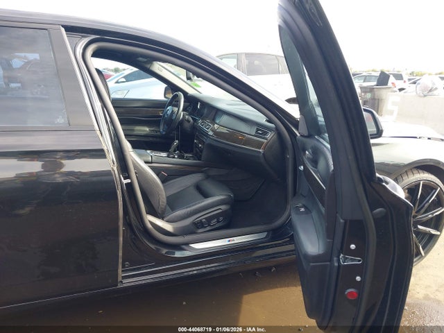 2015 BMW 750LI WBAYE8C55FD782241 Photo 4