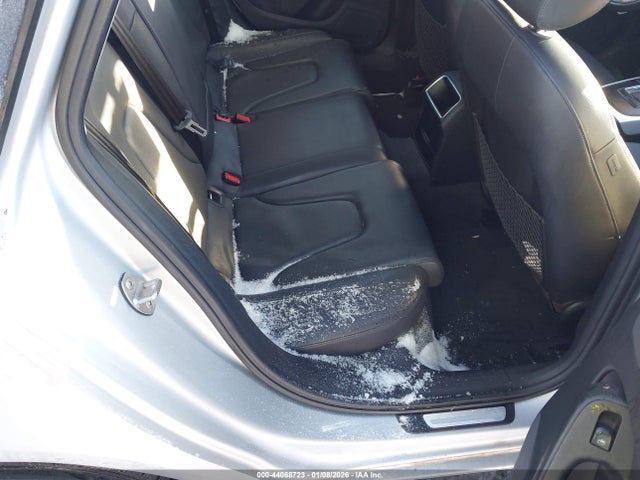 44068723 :رقم المزاد ، WAUBFAFLXCA120057 vin ، 2012 Audi A4 2.0t Premium مزاد بيع