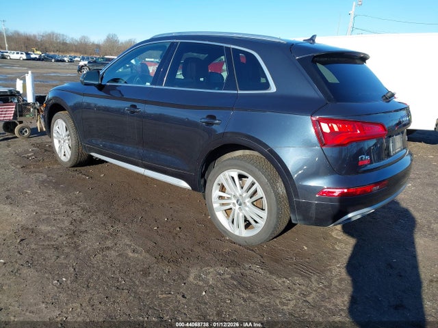 2018 AUDI Q5 WA1BNAFY2J2090636 Photo 2