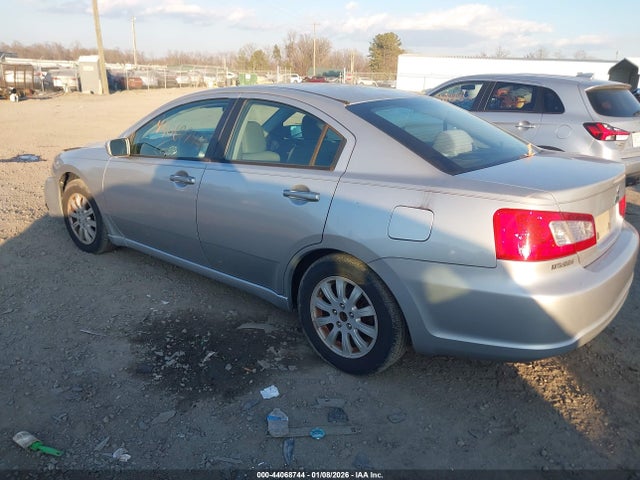 2011 MITSUBISHI GALANT 4A32B2FF2BE010896 Photo 2