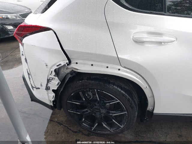 JTHYBJAH0S2002876 Lexus Ux 300h