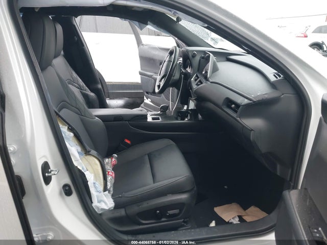 JTHYBJAH0S2002876 Lexus Ux 300h