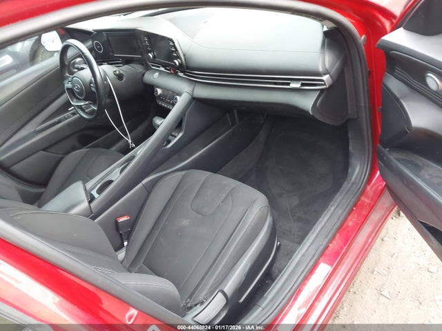 44068824 :رقم المزاد ، 5NPLN4AG9MH020743 vin ، 2021 Hyundai Elantra Sel مزاد بيع
