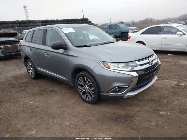 2017 MITSUBISHI OUTLANDER JA4AD2A38HZ054208 Photo 0