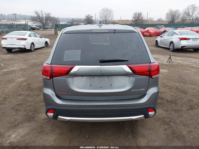 Mitsubishi Outlander Es 2017 JA4AD2A38HZ054208 Image 16