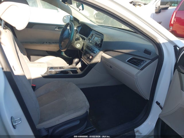 Продажа на аукционе авто 2017 Hyundai Sonata, vin: 5NPE24AF1HH580609, номер лота: 44068890