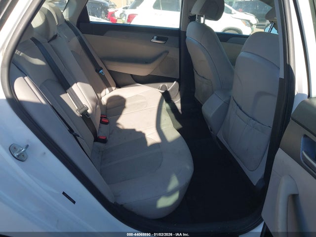 Продажа на аукционе авто 2017 Hyundai Sonata, vin: 5NPE24AF1HH580609, номер лота: 44068890