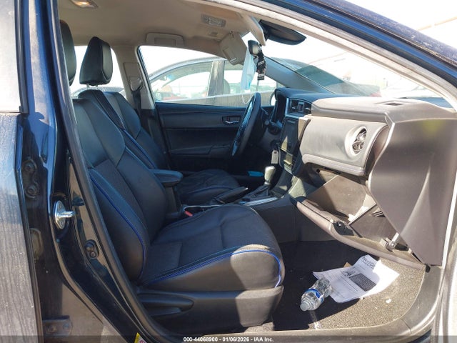 Toyota COROLLA SE 2018 5YFBURHE2JP788384 Image 5