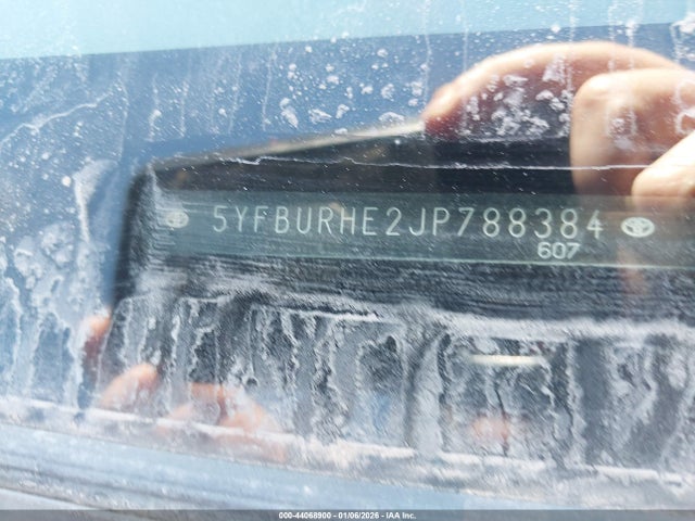 Toyota COROLLA SE 2018 5YFBURHE2JP788384 Image 9